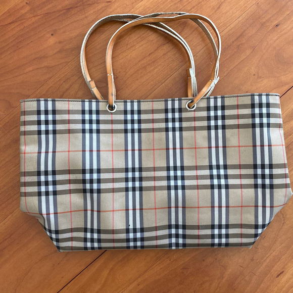 Burberry Handbags - Burberry Vintage Plaid Canvas Tote